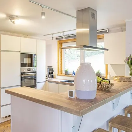 Elegant Retreat, Somme-leuze Willa Moressée