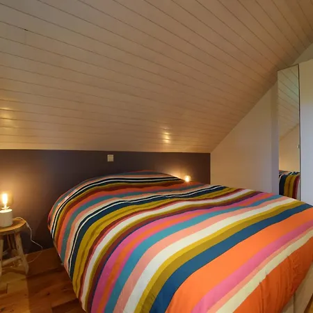 Elegant Retreat, Somme-leuze *