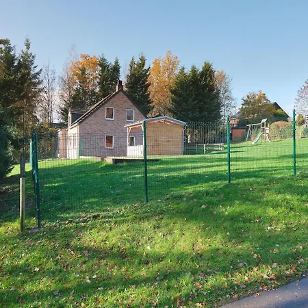 Elegant Retreat, Somme-leuze * Moressée