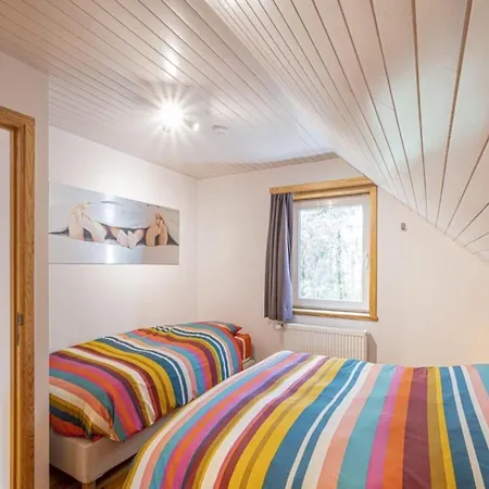 Elegant Retreat, Somme-leuze Moressée